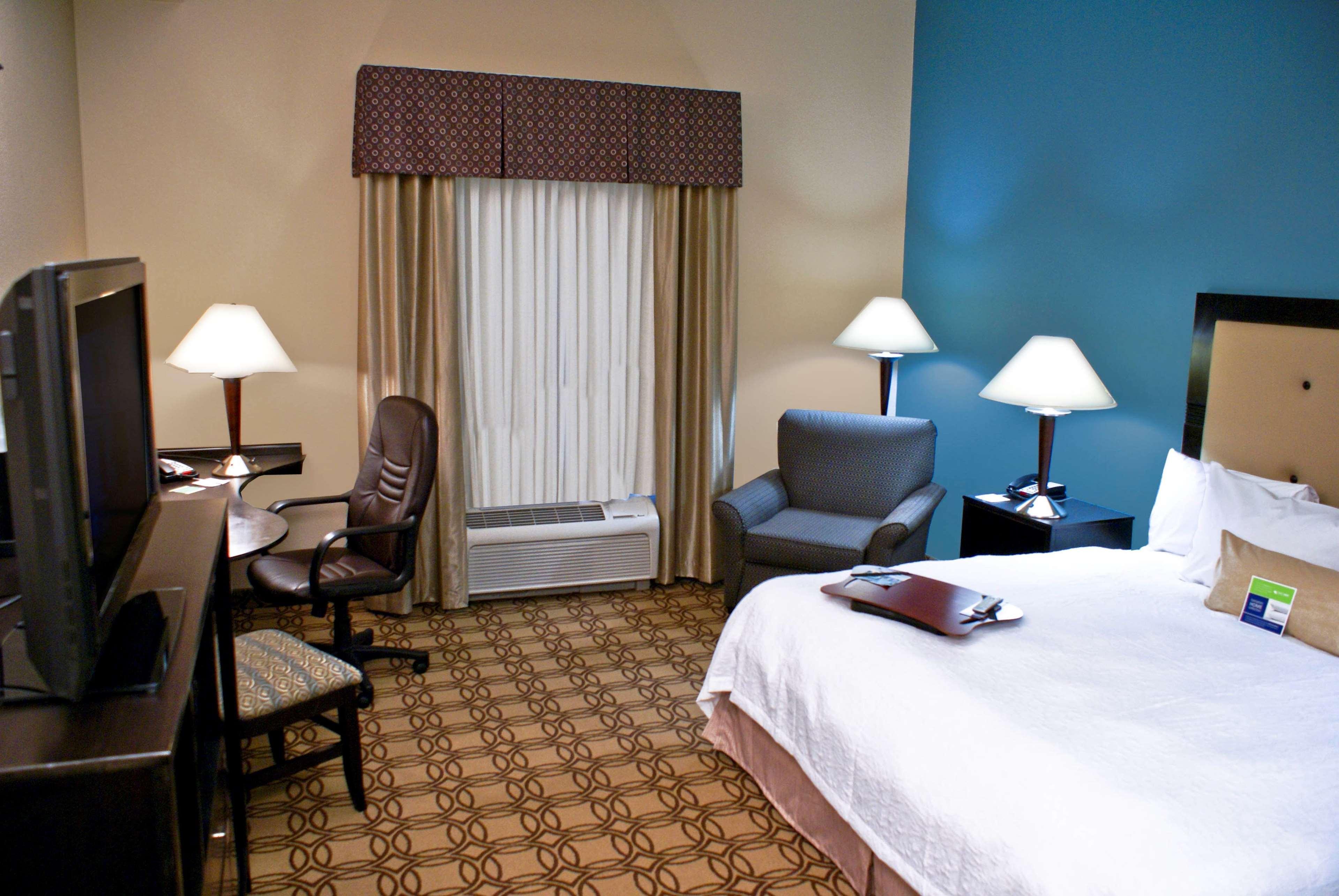 Hampton Inn & Suites Charlotte-Airport Bilik gambar